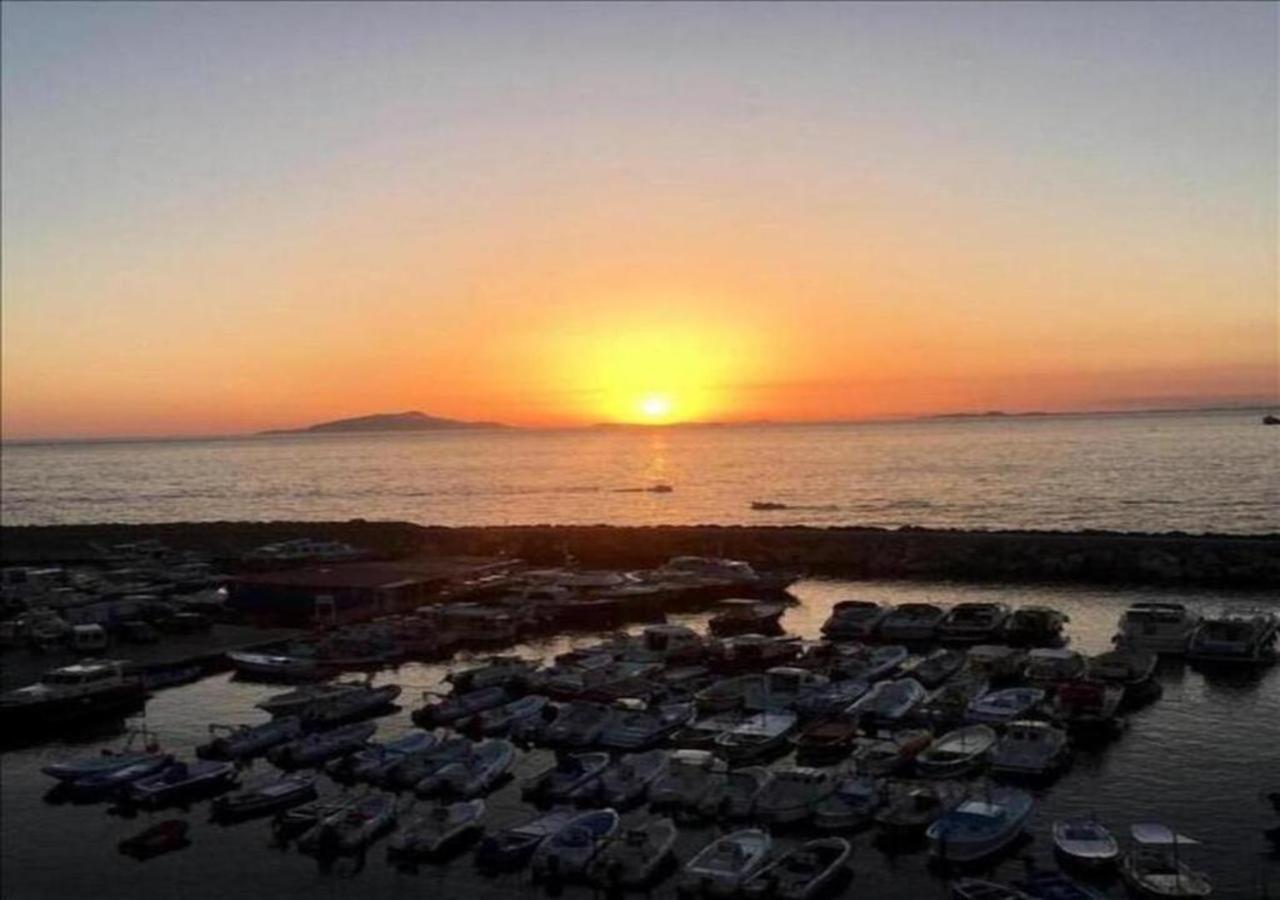 Apartamento Relais Del Mare Con Terrazza Fronte Mare Free Parking Massa Lubrense Exterior foto